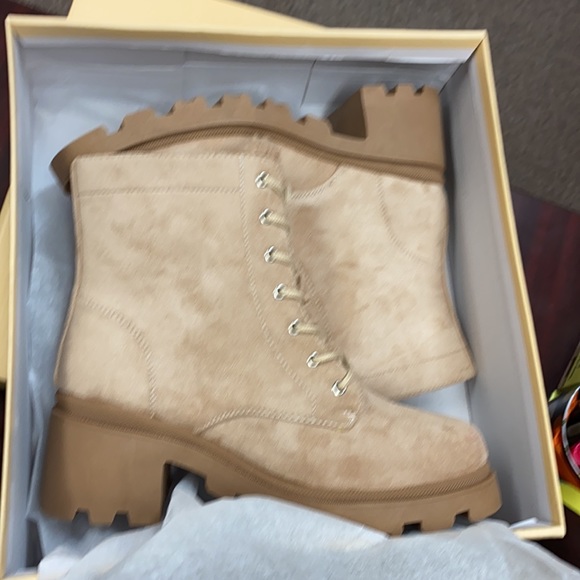 Let’s Hang Boots:Nude - Picture 6 of 6